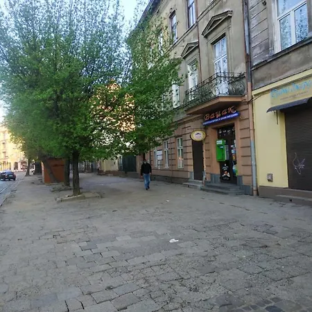 біля жд